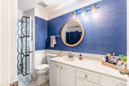 Close to the Beach : Turtle Cove Haven: Your Coastal Escape