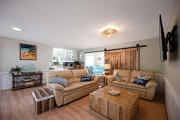 Family Beach House: 3 BR - - Dogs Welcome Tranquil Turtle - Image 1