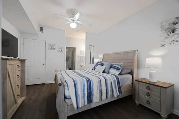 Sea Trail 2 Bd/2 Bath with pool and close to beach