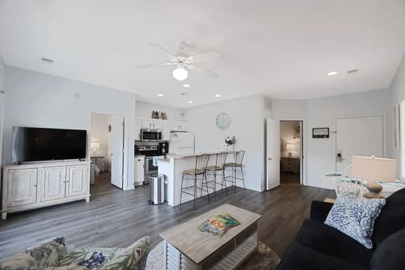 Sea Trail 2 Bd/2 Bath with pool and close to beach